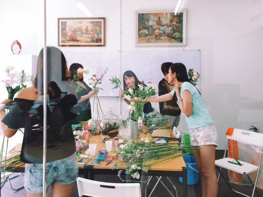 WORKSHOP: HAND-TIED SPRING BOUQUET 2016