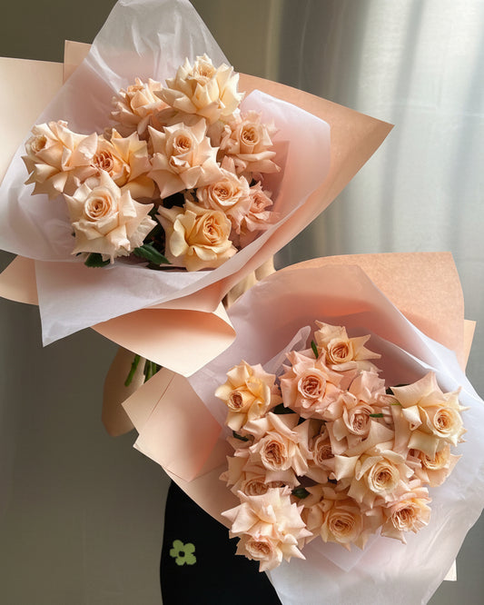 Pastel Roses En Masse