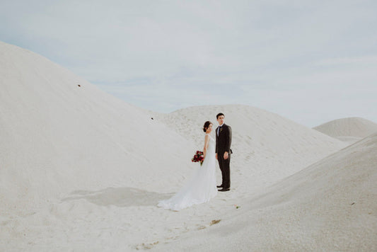 PRE-WEDDING SHOOT: ROMANTIC ESCAPE